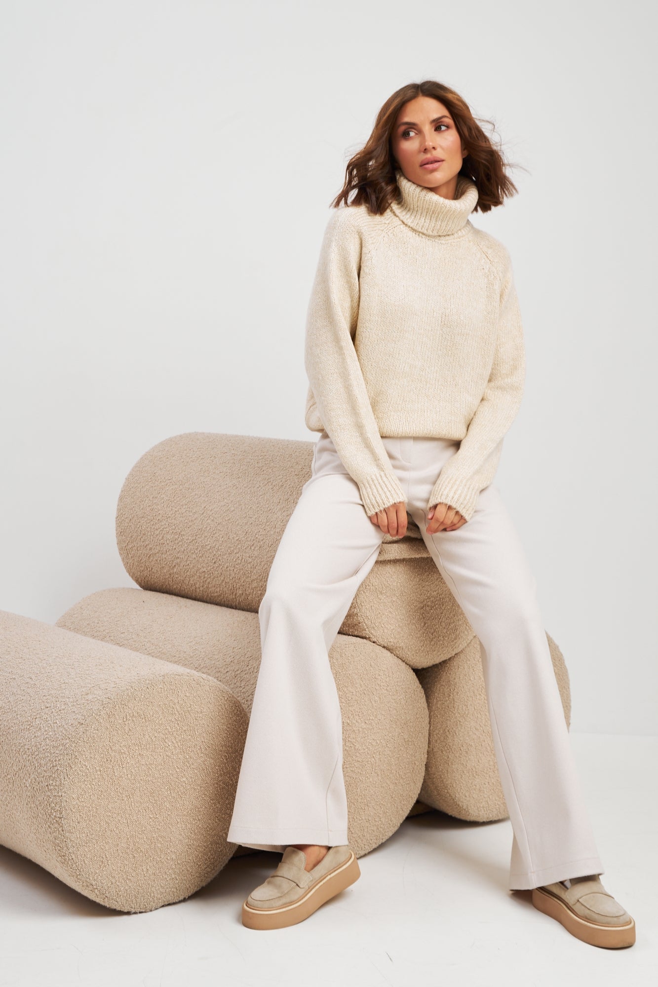 Бежевий (світлий)