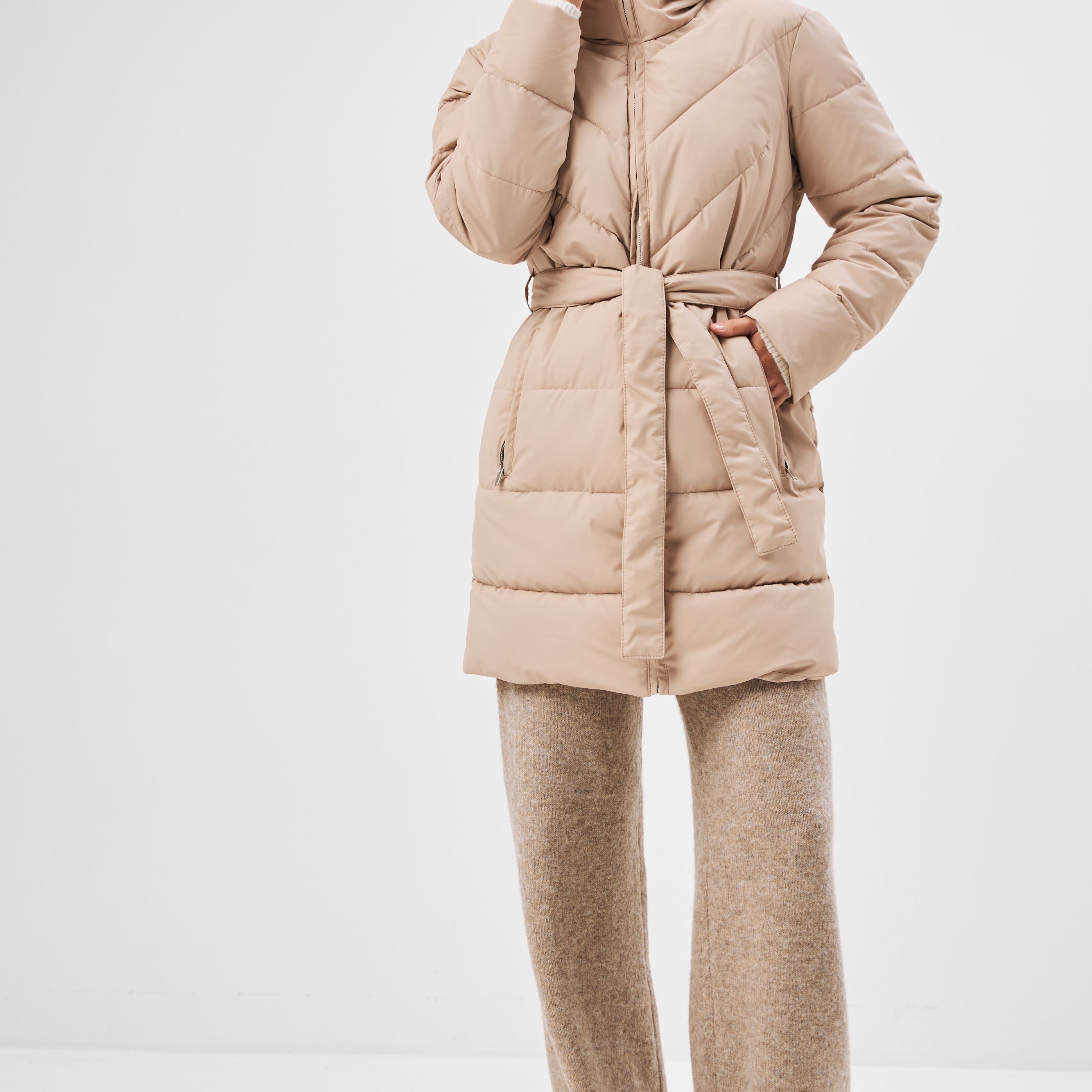 Бежевий (світлий)