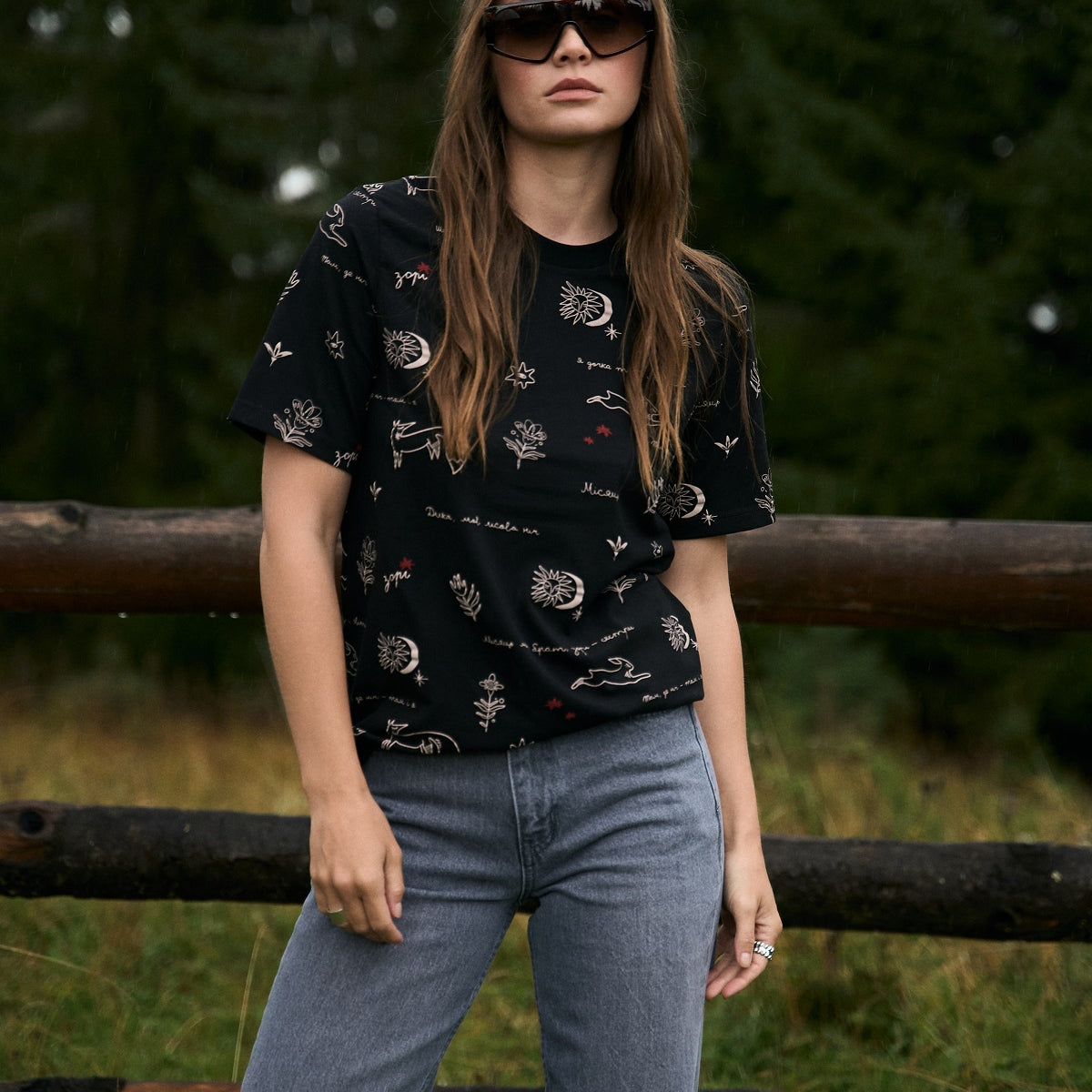 Футболка жіноча з принтом Лісова казка