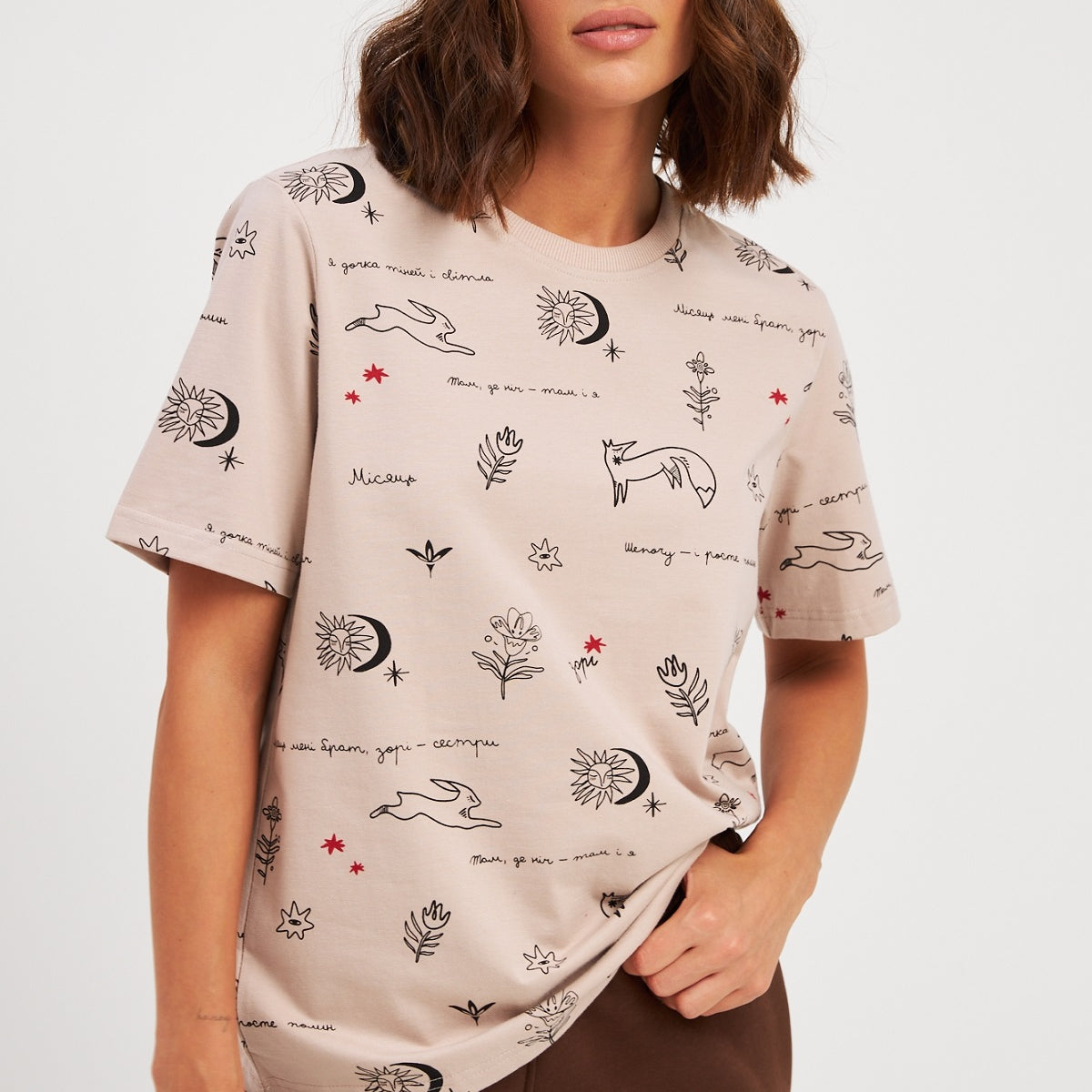 Футболка жіноча з принтом Лісова казка
