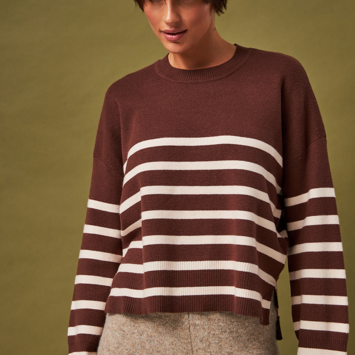 Светр в смужку