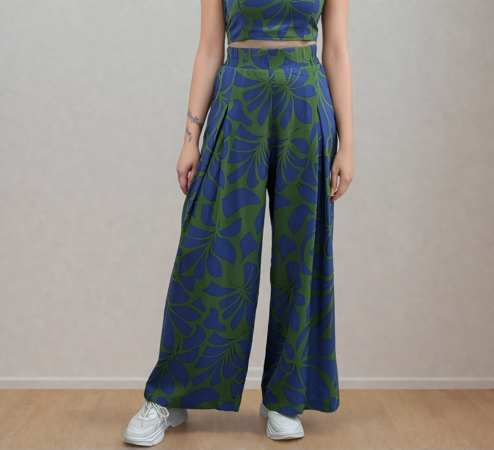 Зелений (сине листя)