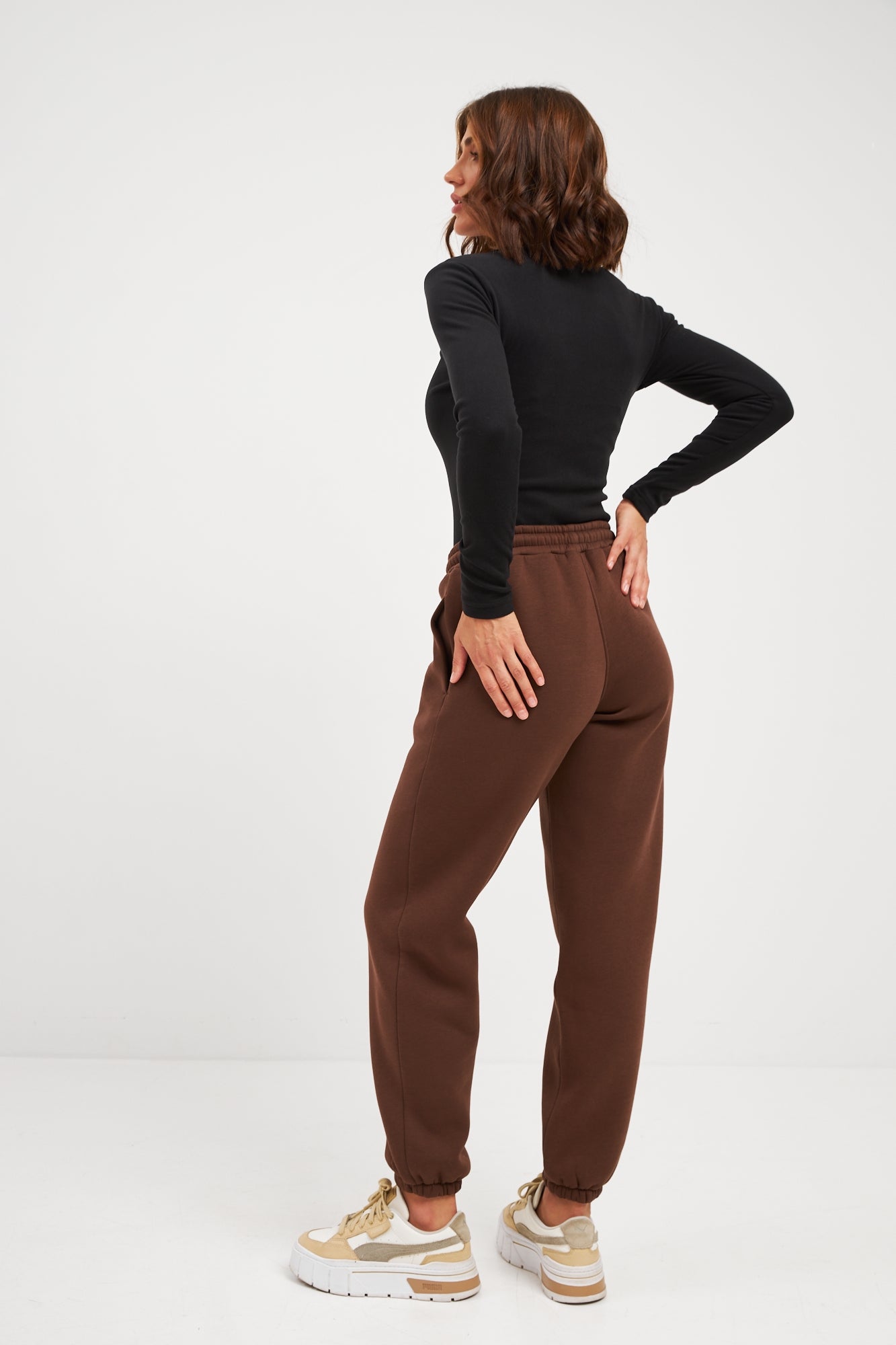 Коричневий (шоколад)