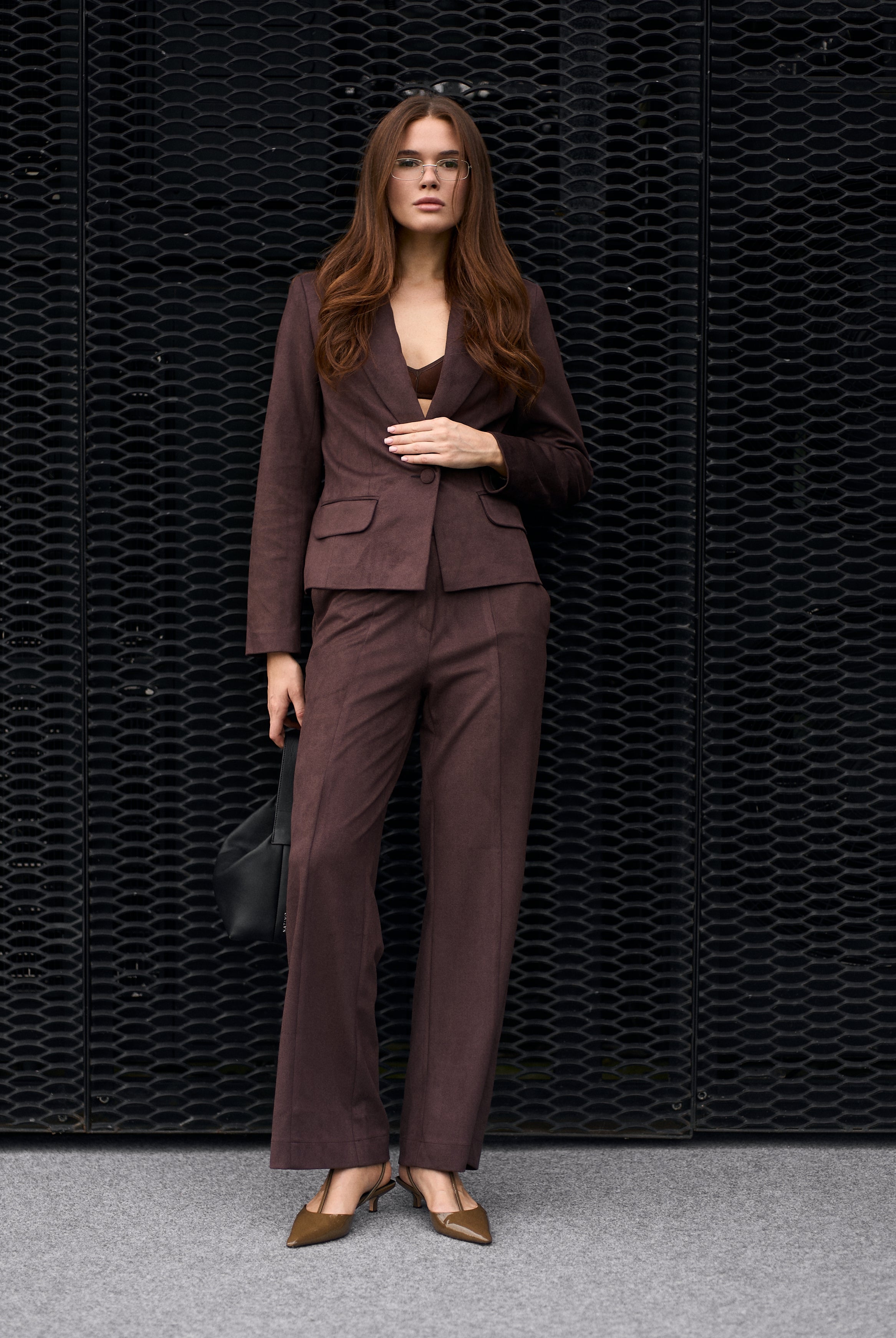 Коричневий (шоколадний)