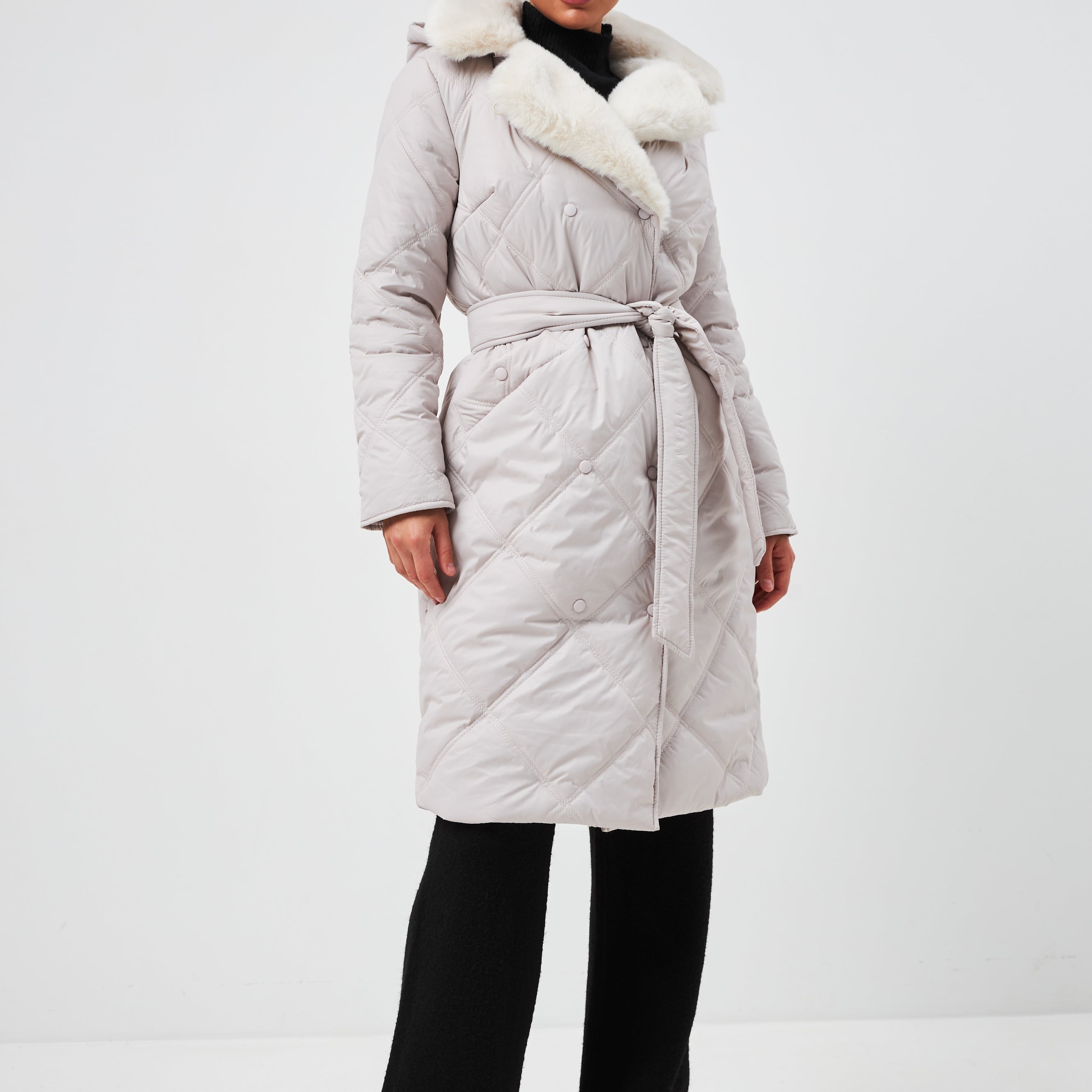 Бежевий (світлий)