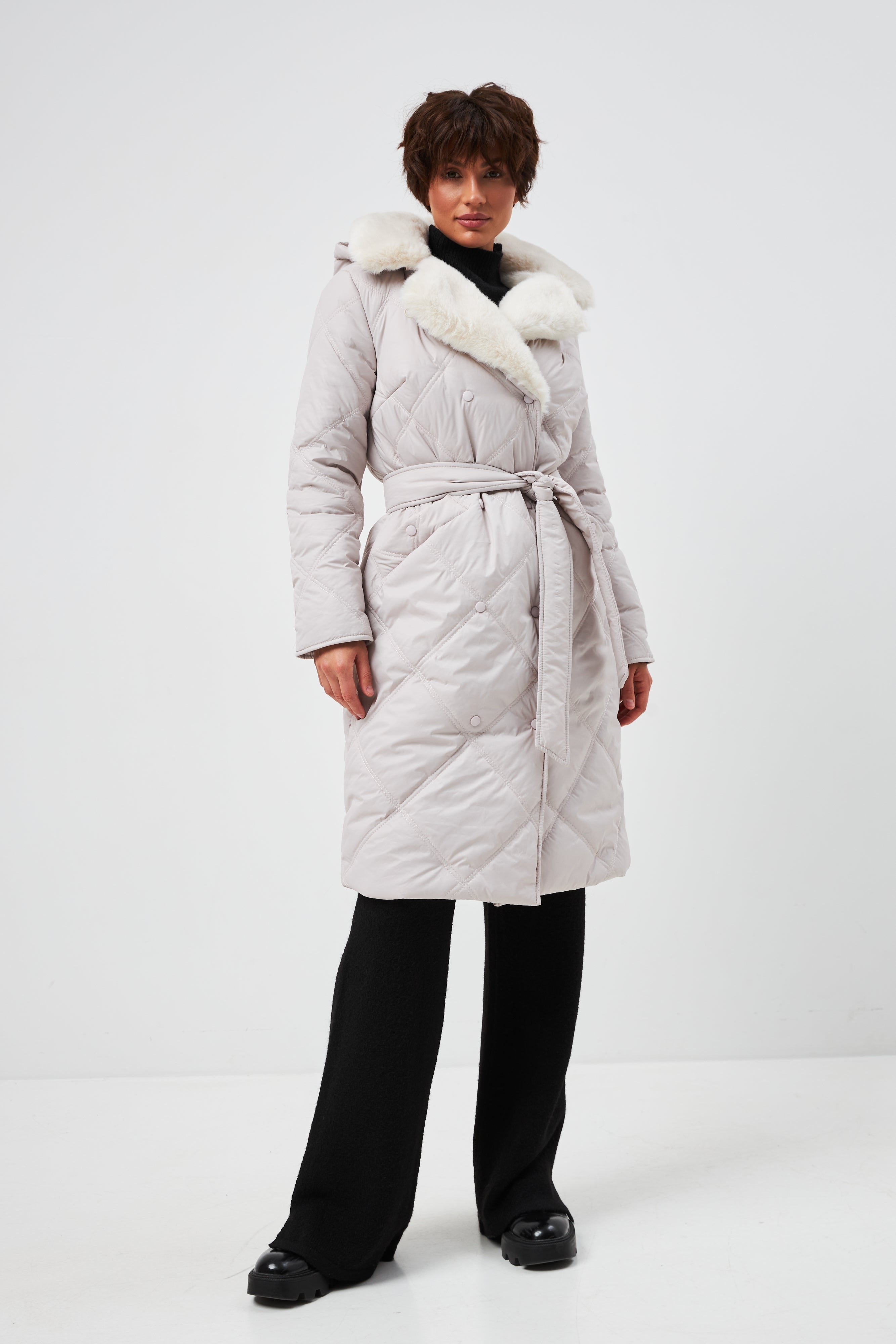 Бежевий (світлий)