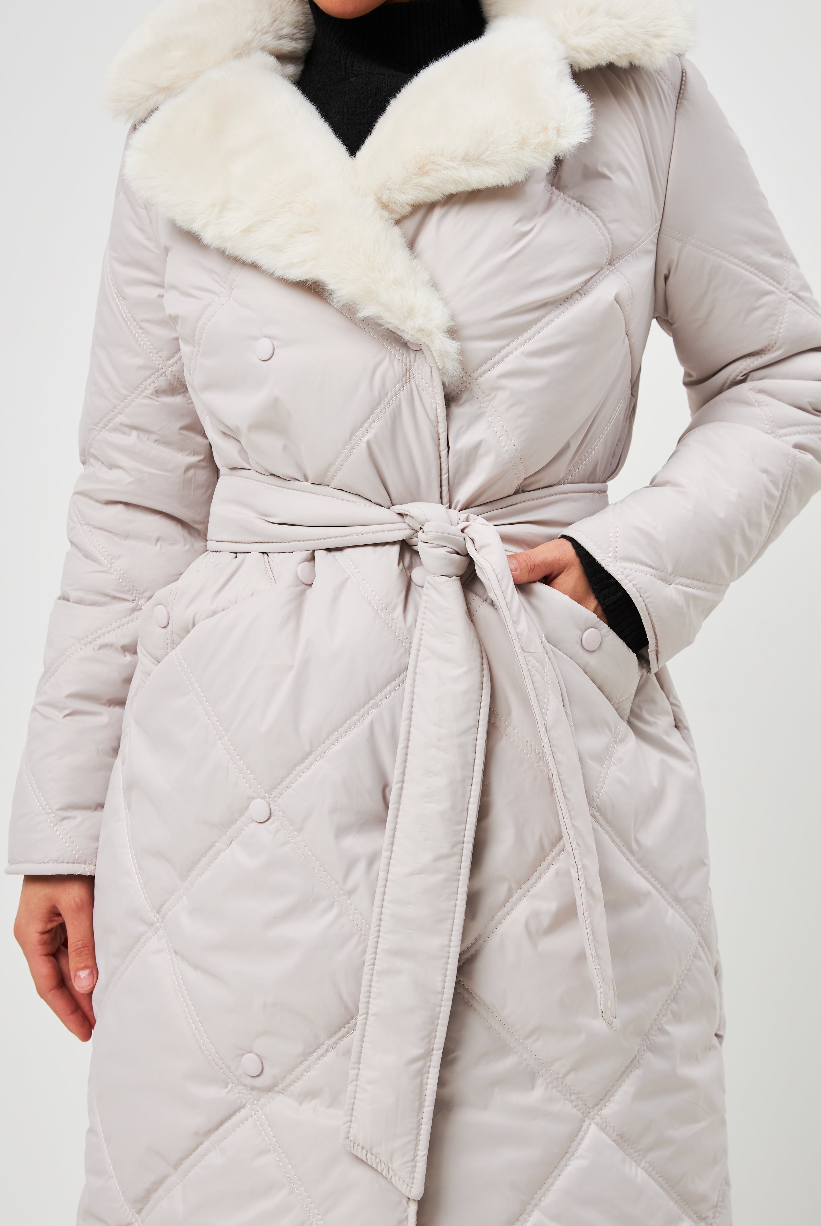 Бежевий (світлий)