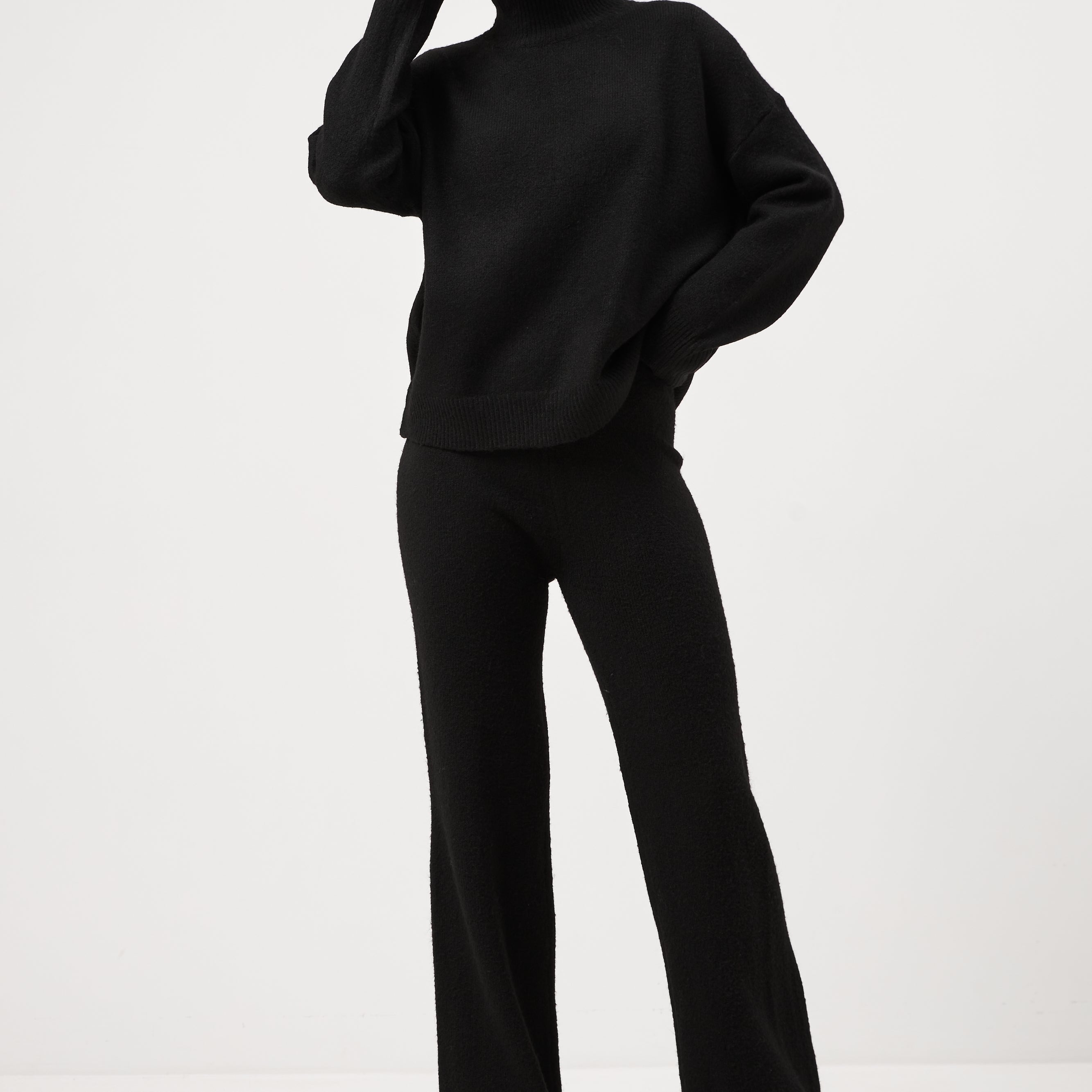 Светр жіночий теплий з воротом стійка