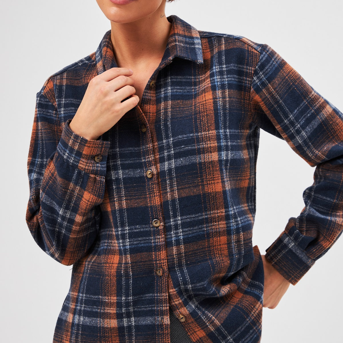 Сорочка тепла в клітинку