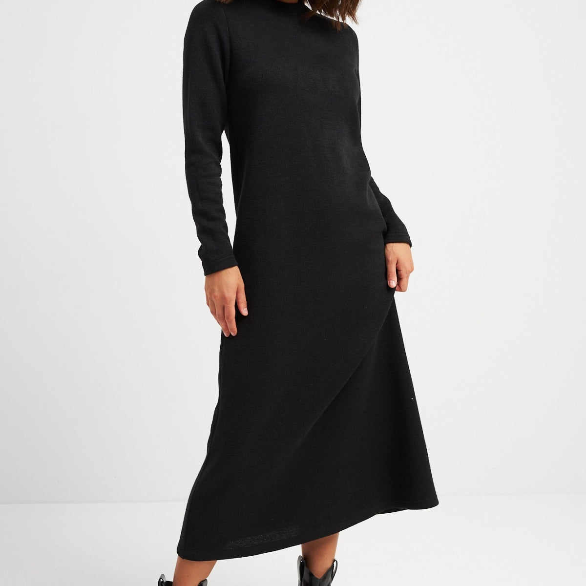 Сукня тепла в'язана