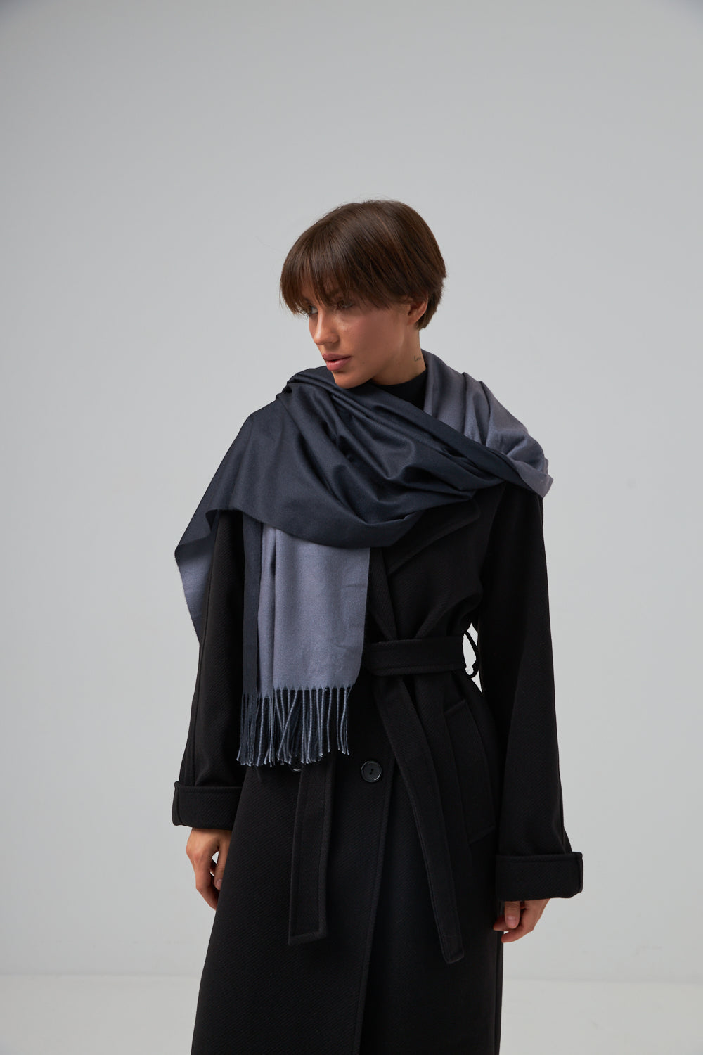 Сірий (темний)