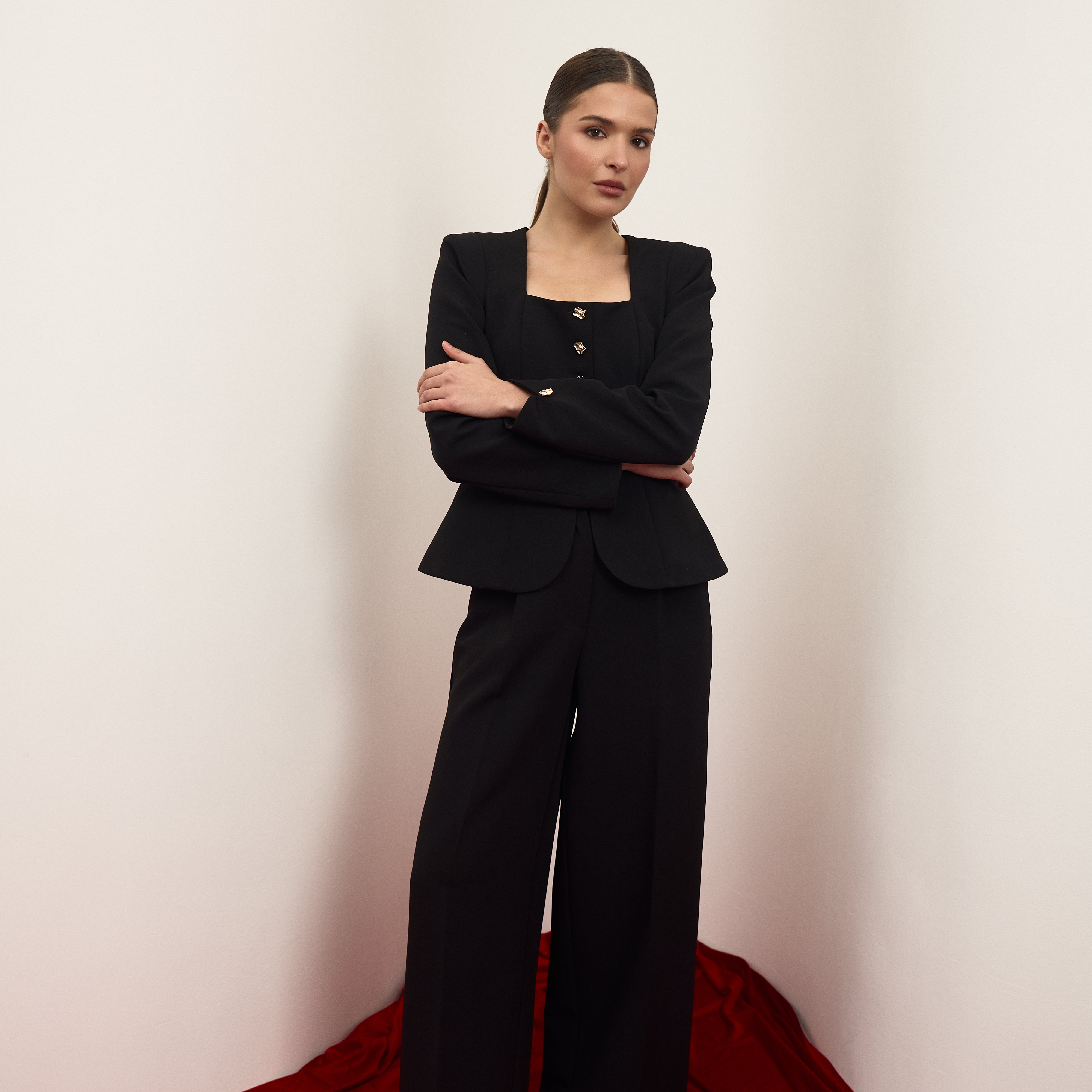 Брюки широкі зі стрілками