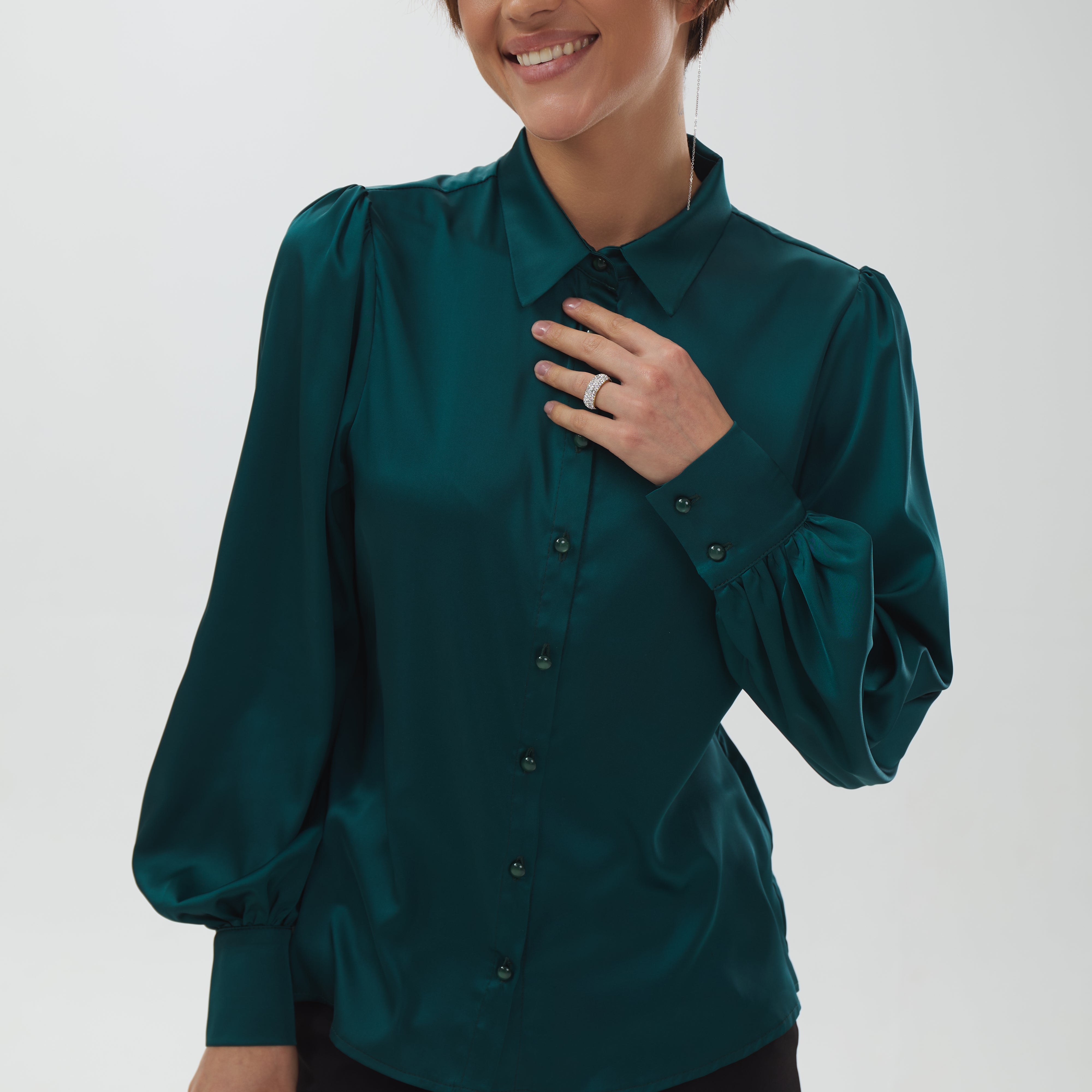 Блуза-сорочка з шовкуз рукавами-ліхтариками