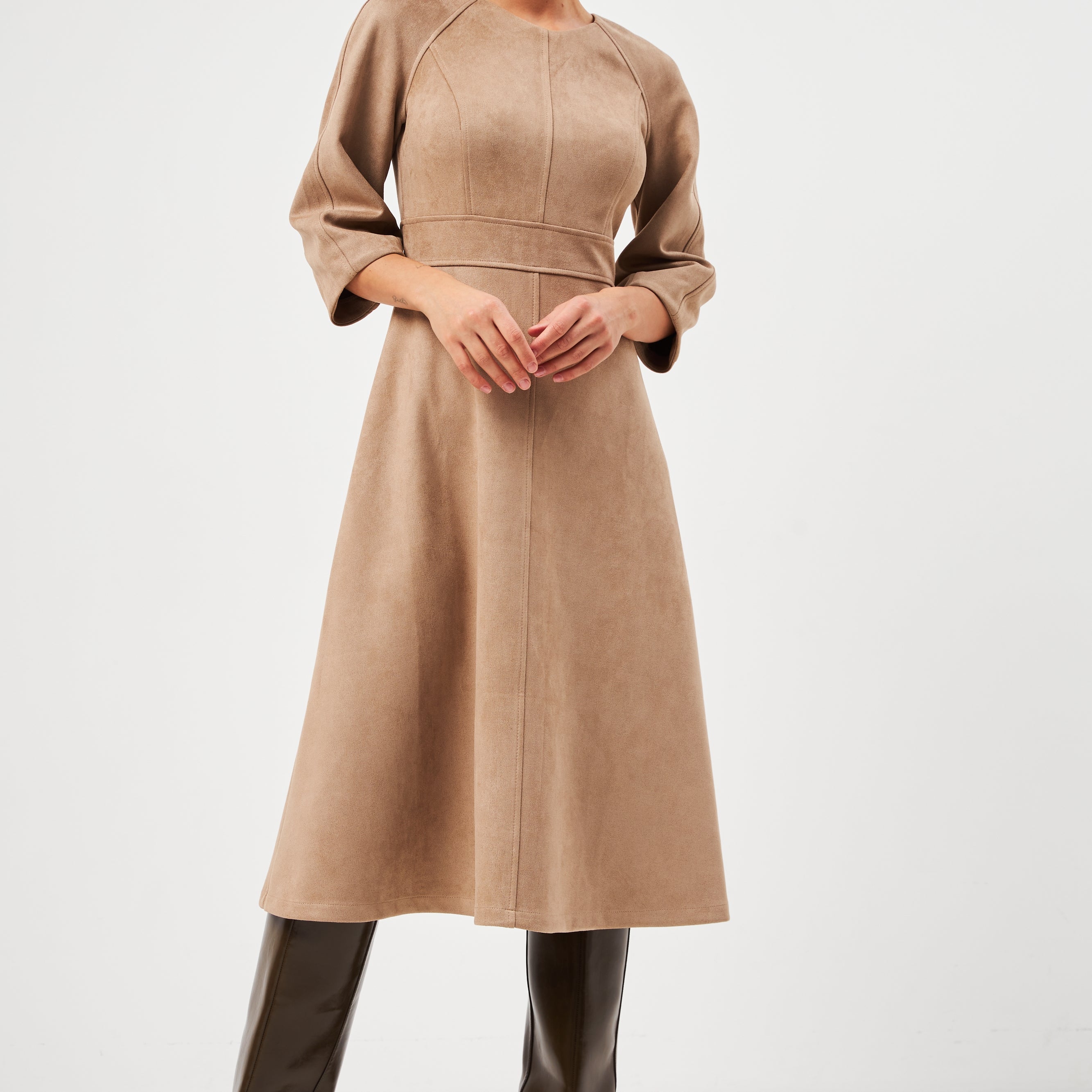 Сукня із замші