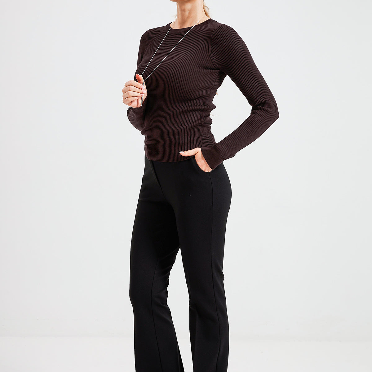 Брюки кльош з алексу зі стрілками