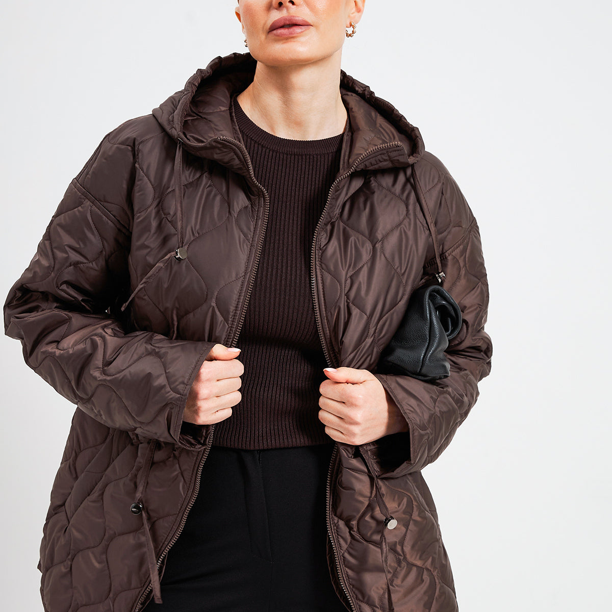 Куртка стьобана на блискавці з куліскою по талії