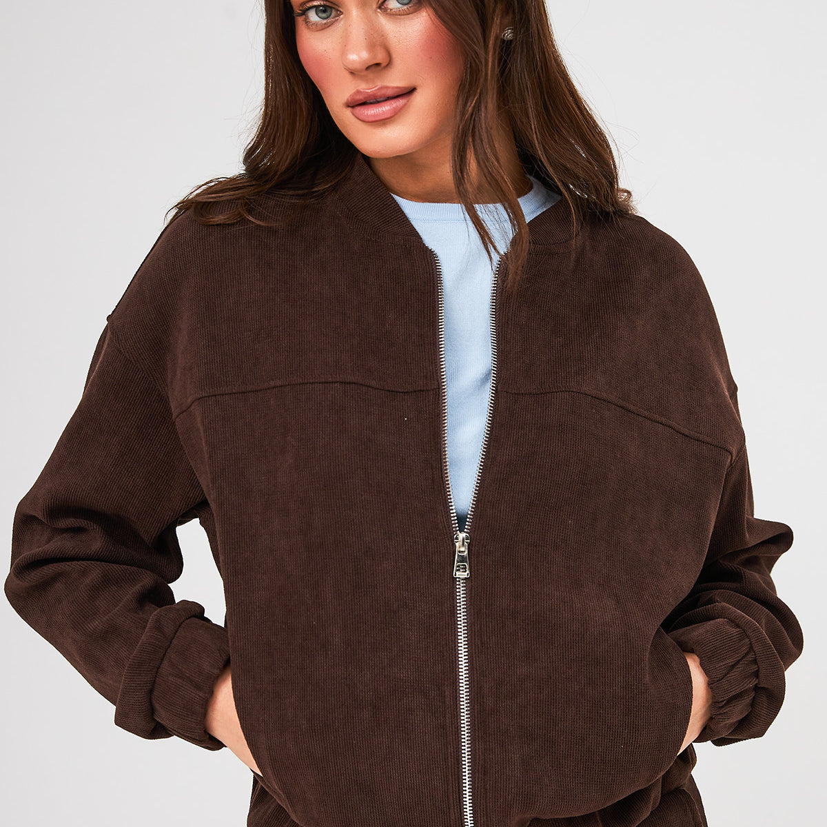 Бомбер на блискавці Лінда