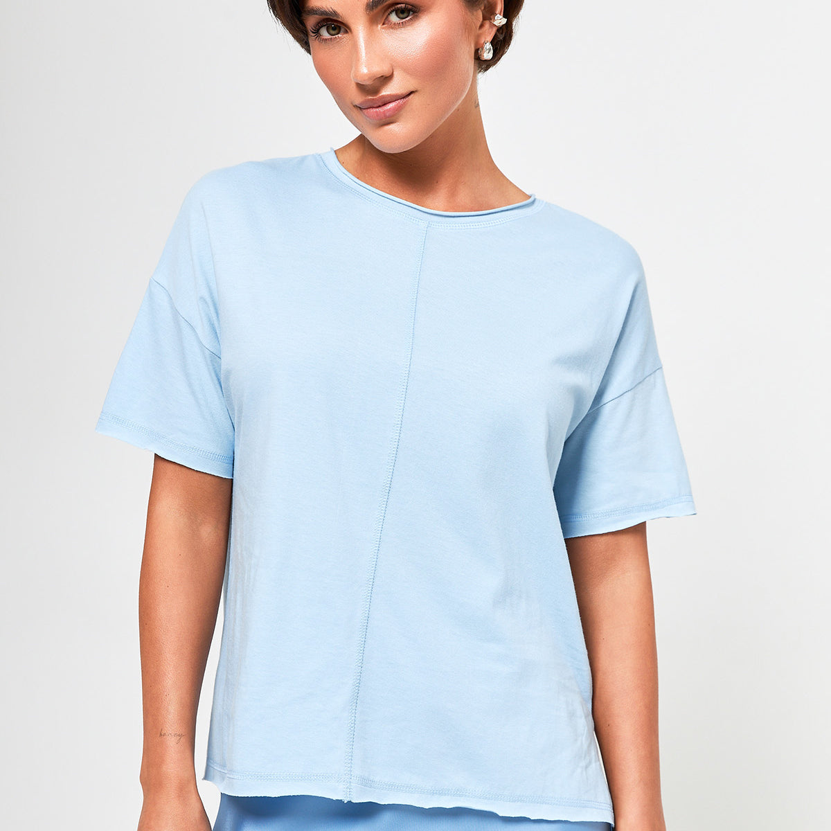 Футболка оверсайз зі швами