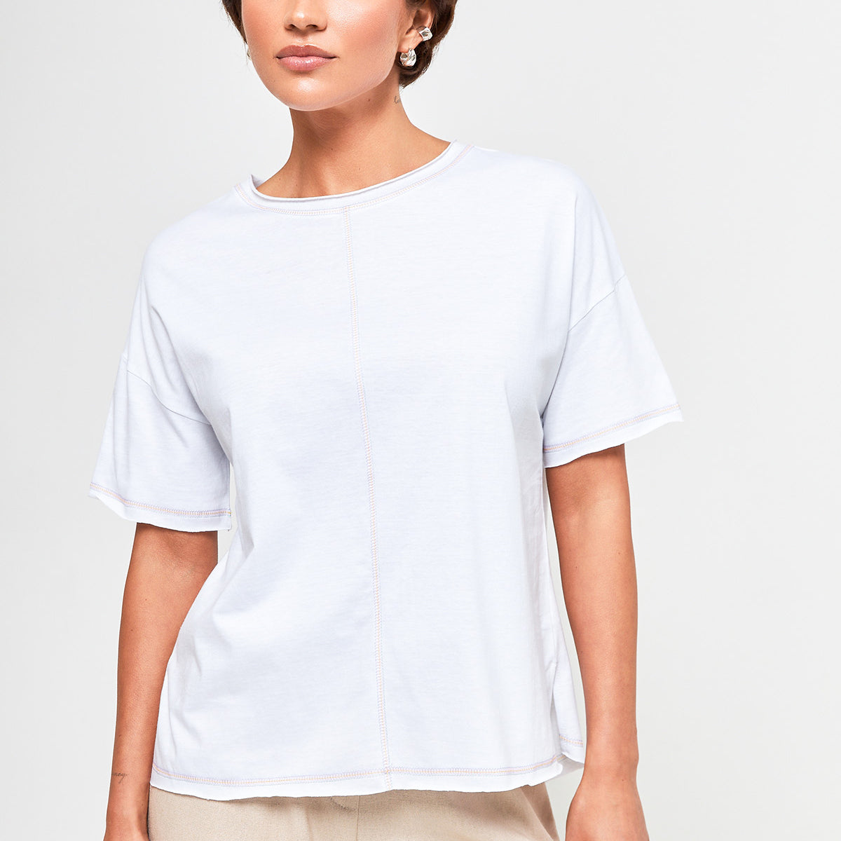 Футболка оверсайз зі швами