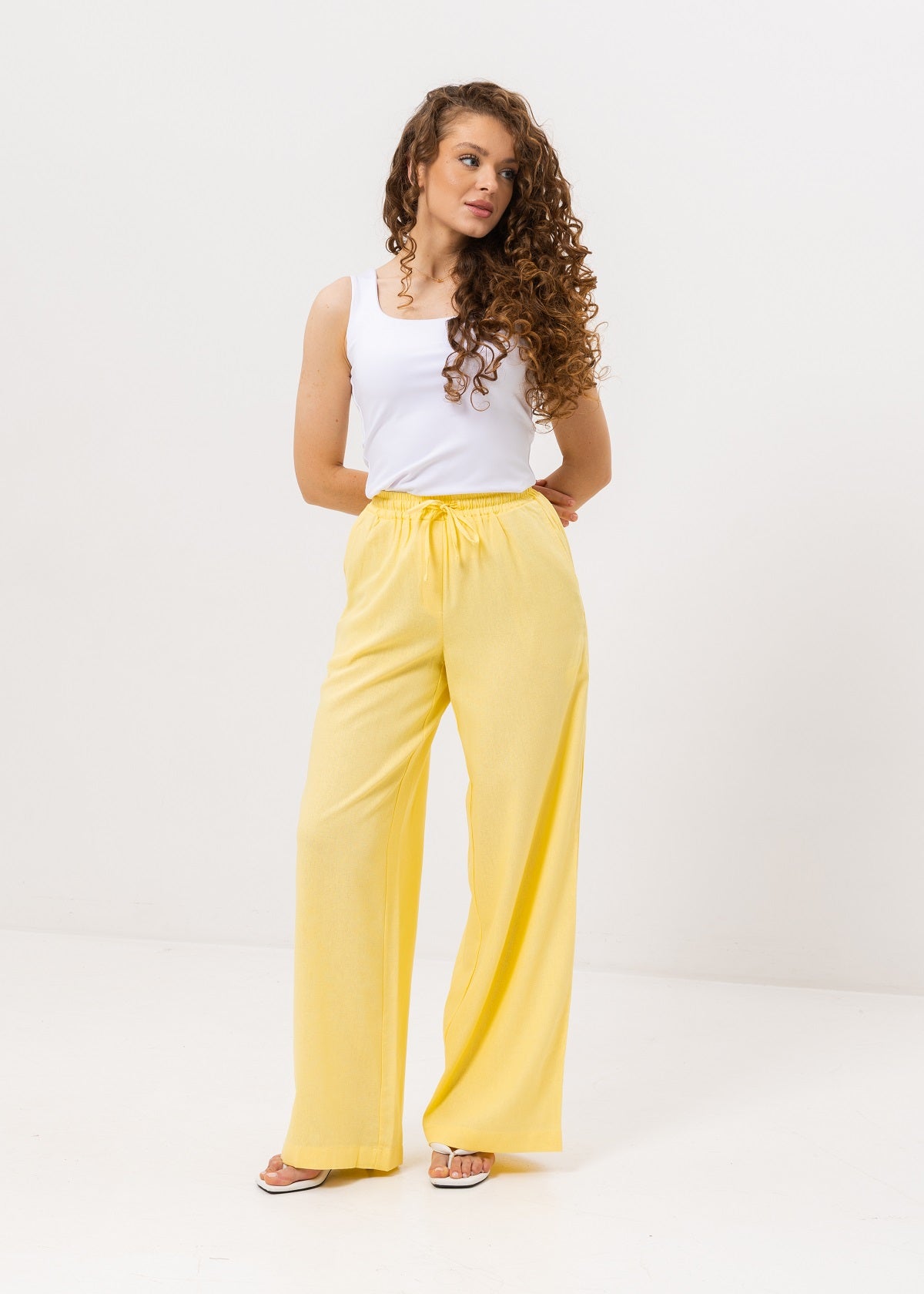 Брюки на резинці