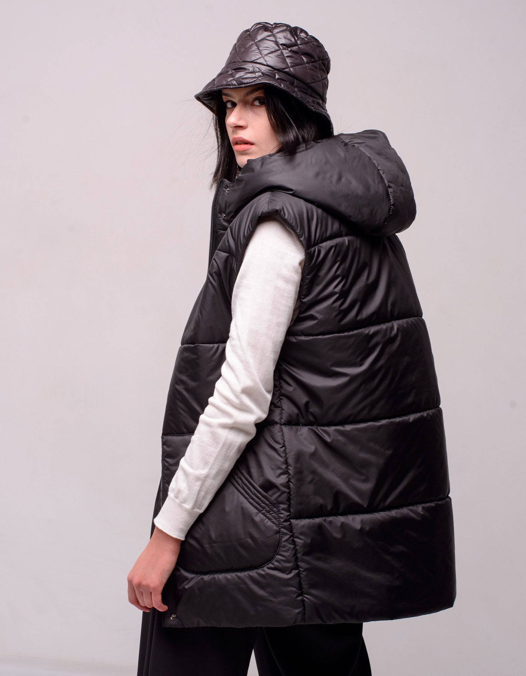Безрукавка жіноча довга під пояс - Wear Me