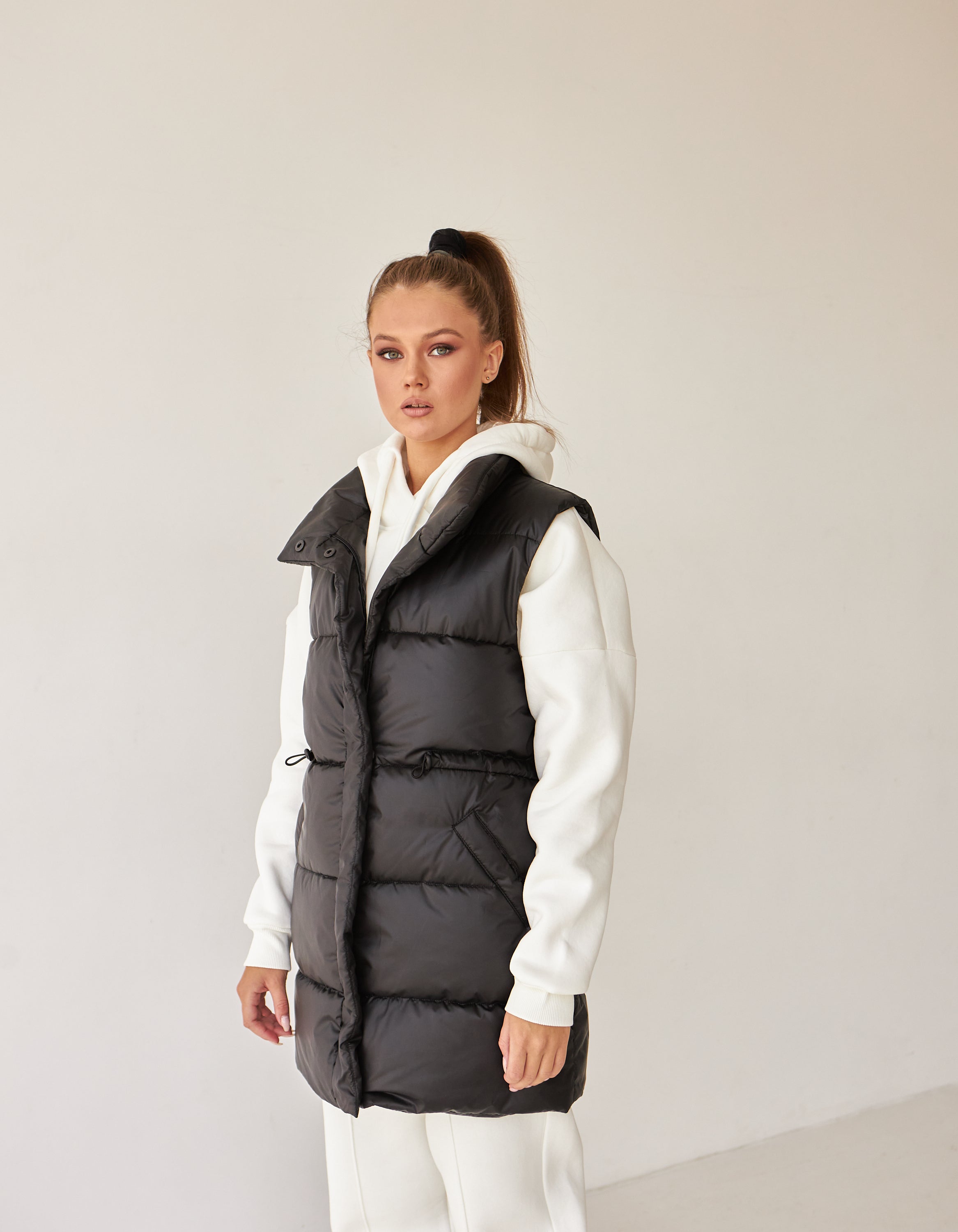 Безрукавка жіноча довга модна на пуху - Wear Me