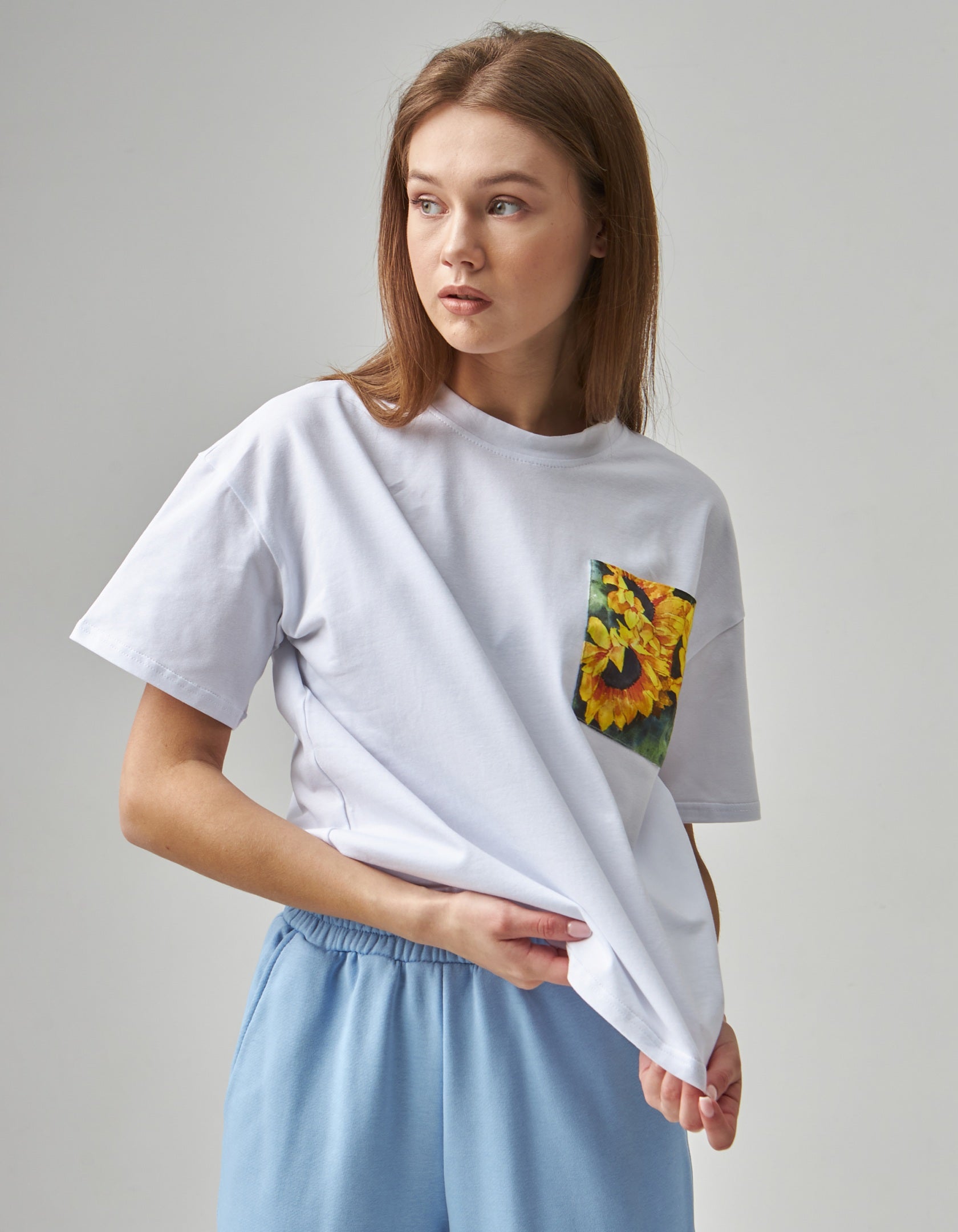 Футболка жіноча з кишенею принт - Wear Me