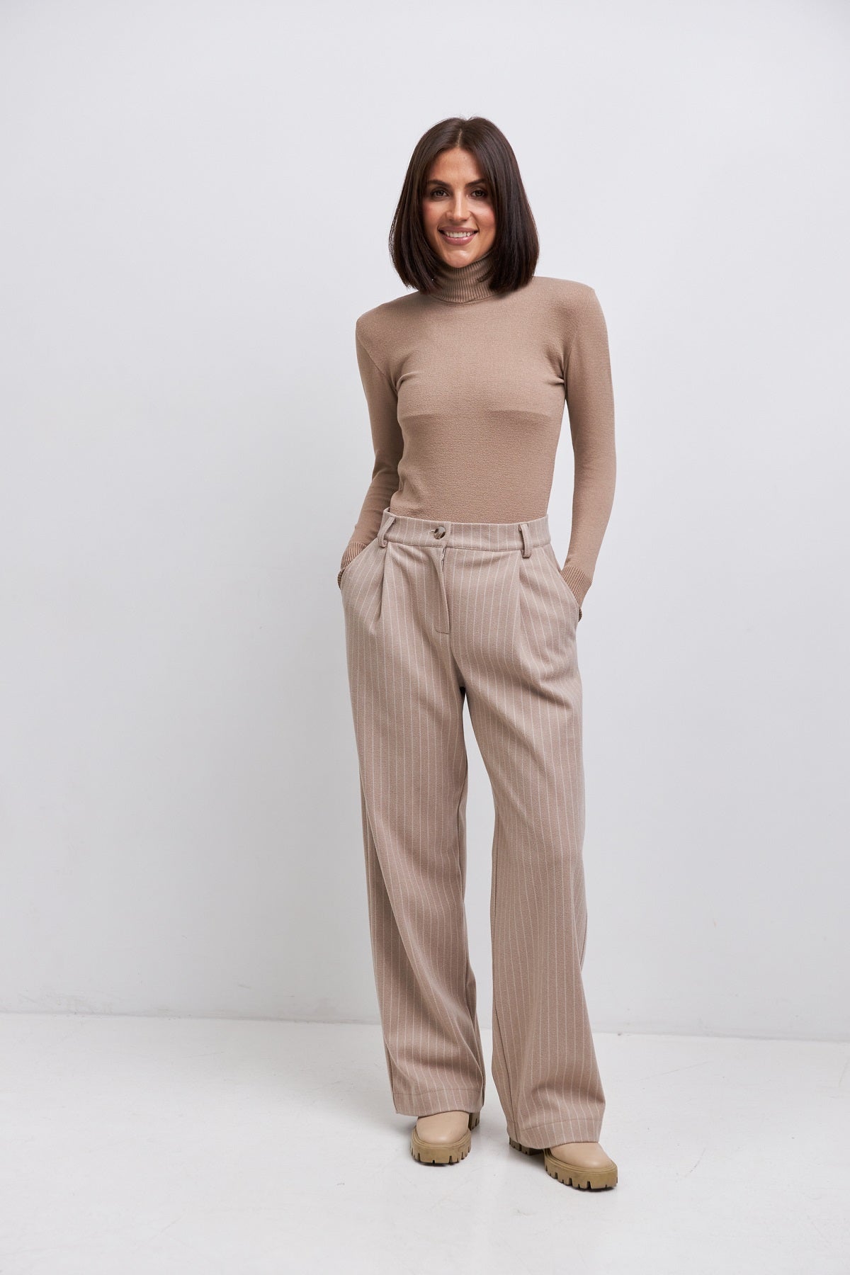 Бежевий(смужка)[Смужка]