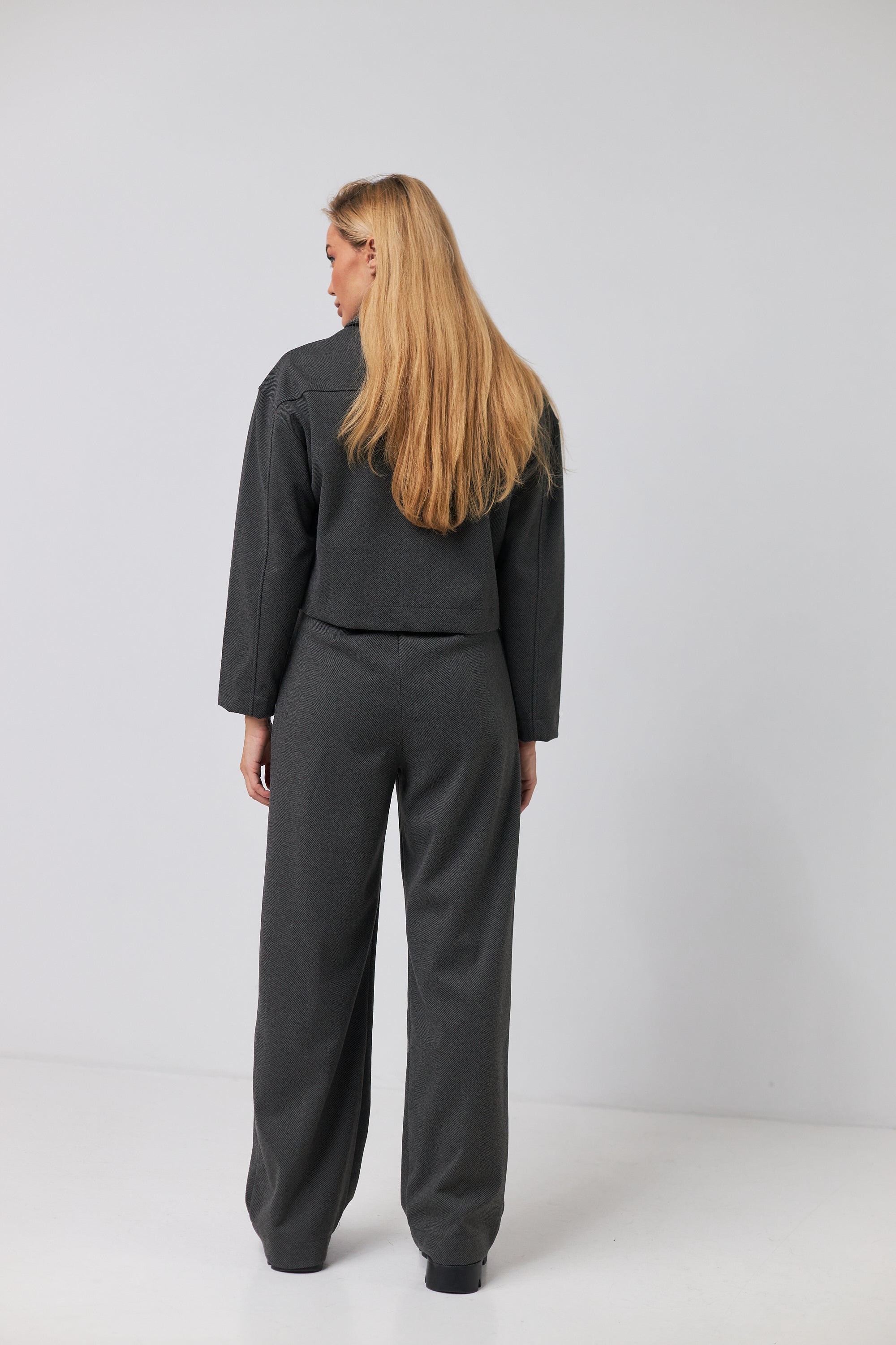 Чорний[Ялинка]