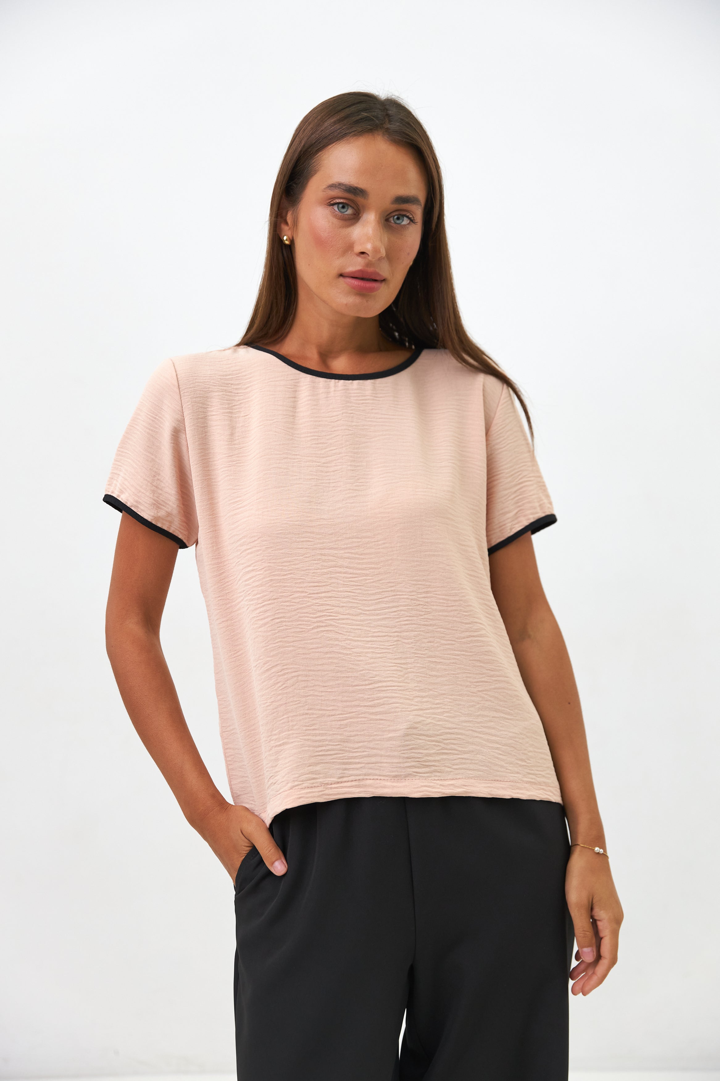 Блуза-футболка з контрасним кантом - Wear Me