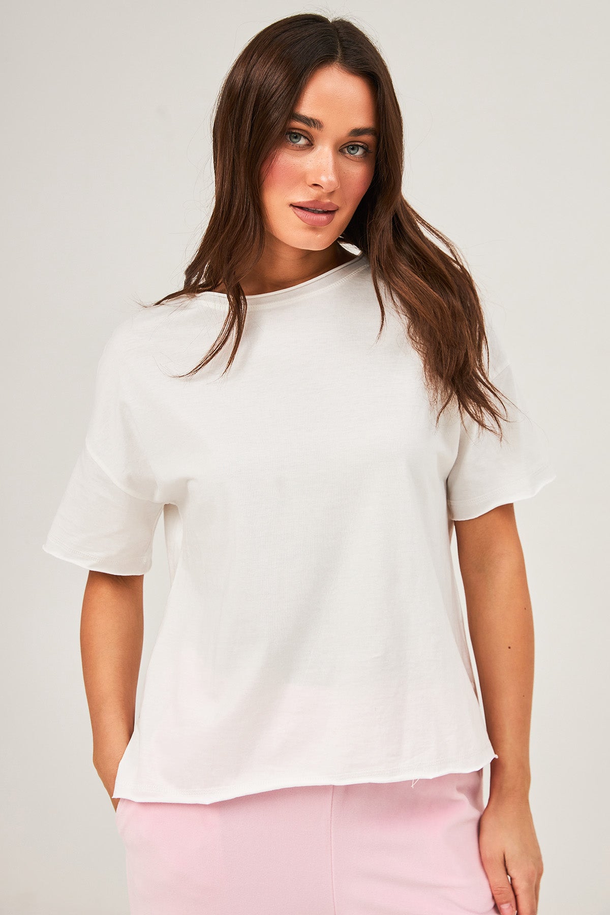 Футболка оверсайз із розрізами