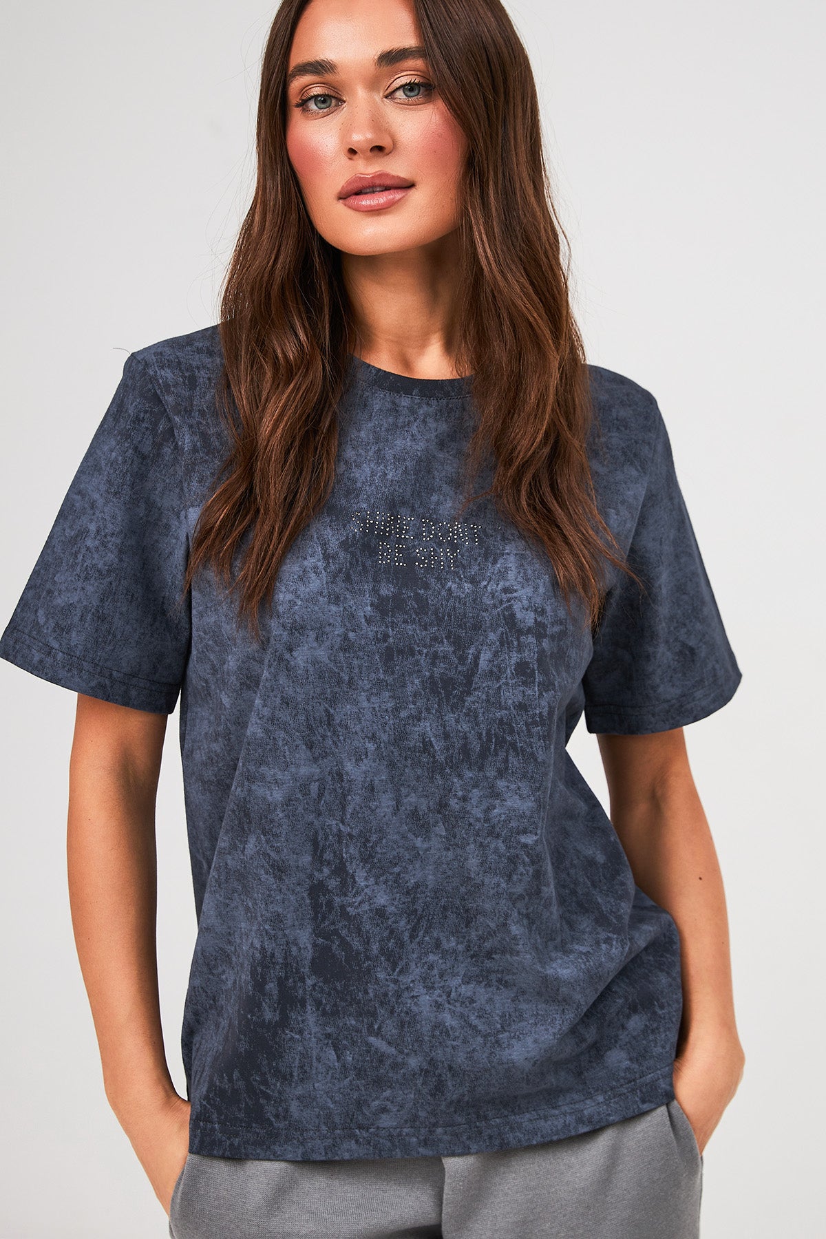 Футболка вільна Shine, don't be shy