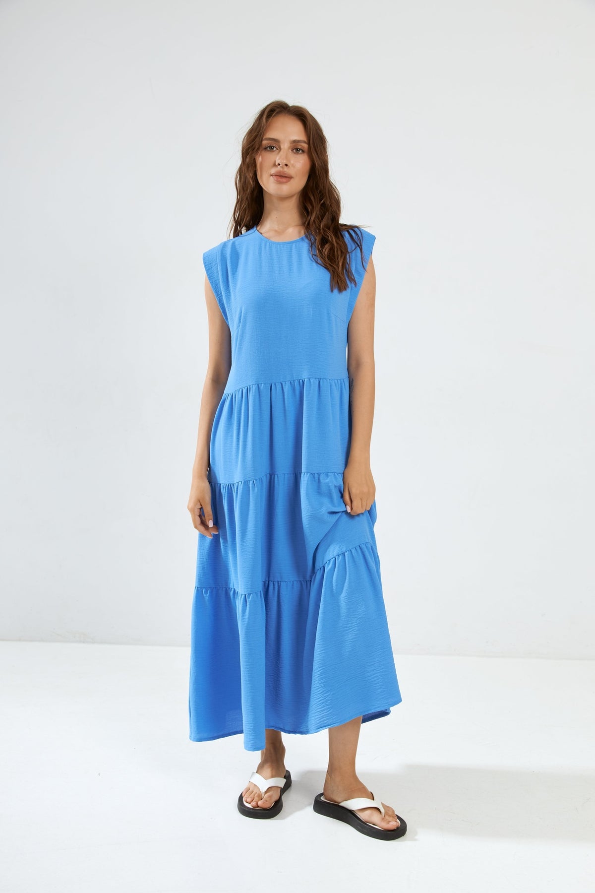 shopify_media_42345963356406.jpg